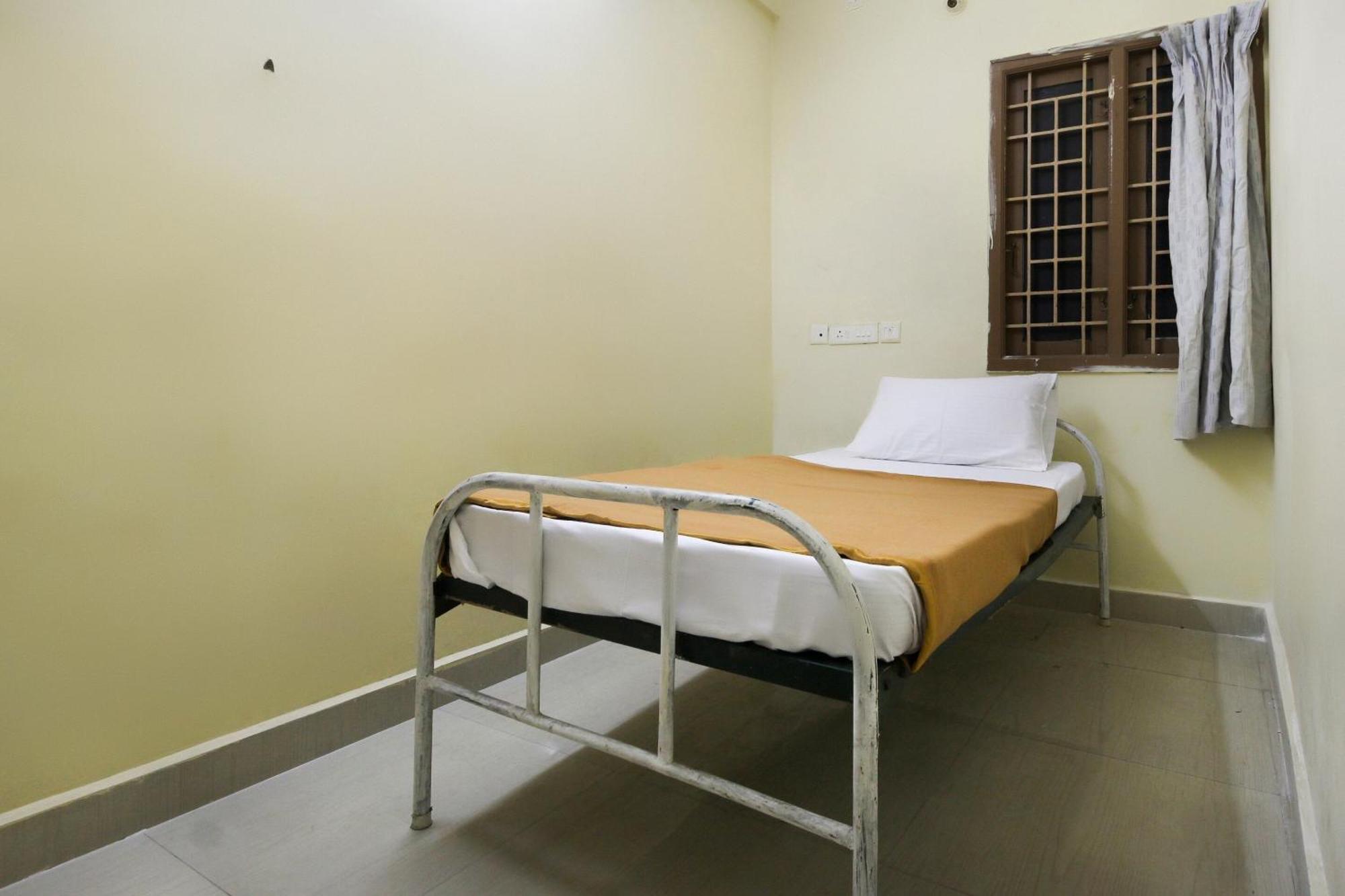 Spot On Jayalakshmi Residency Non Ac Hotel Kovilpatti Exterior foto
