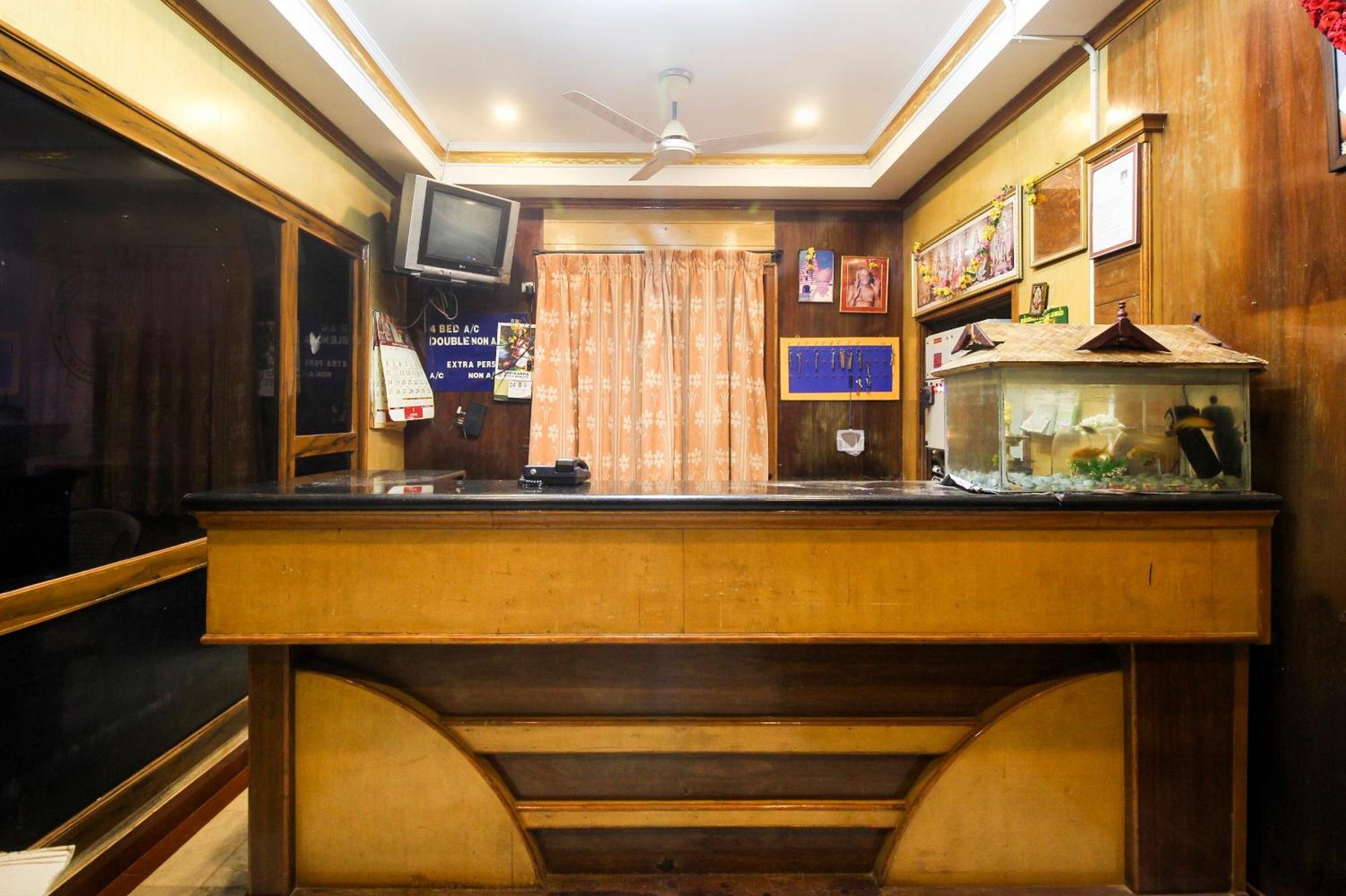 Spot On Jayalakshmi Residency Non Ac Hotel Kovilpatti Exterior foto